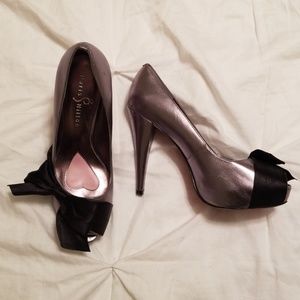 💗Pink Bottom Satin Bow Paris Hilton Heels